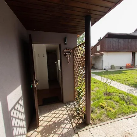 Privat Vcelka *